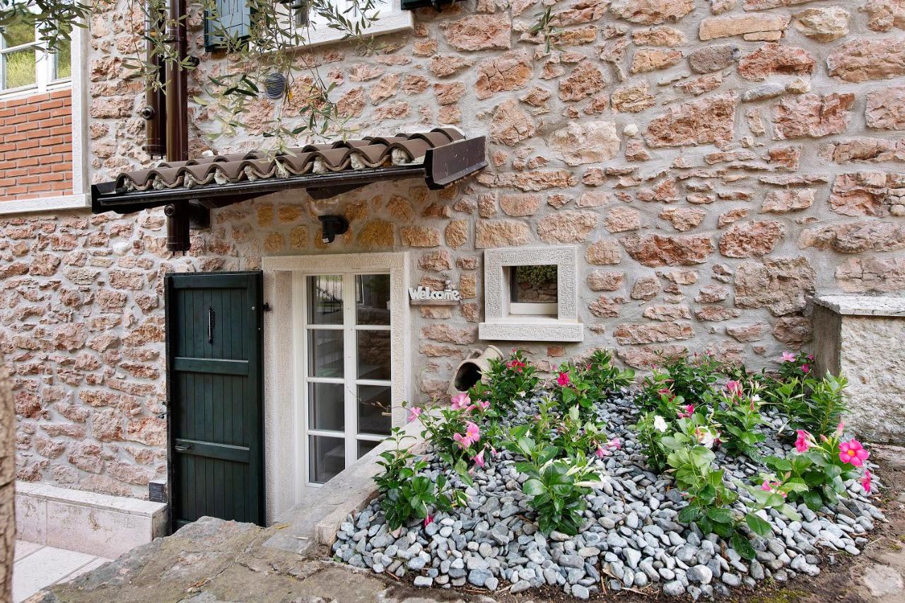 Rustico Alle Fornare Torri Del Benaco Exteriör bild