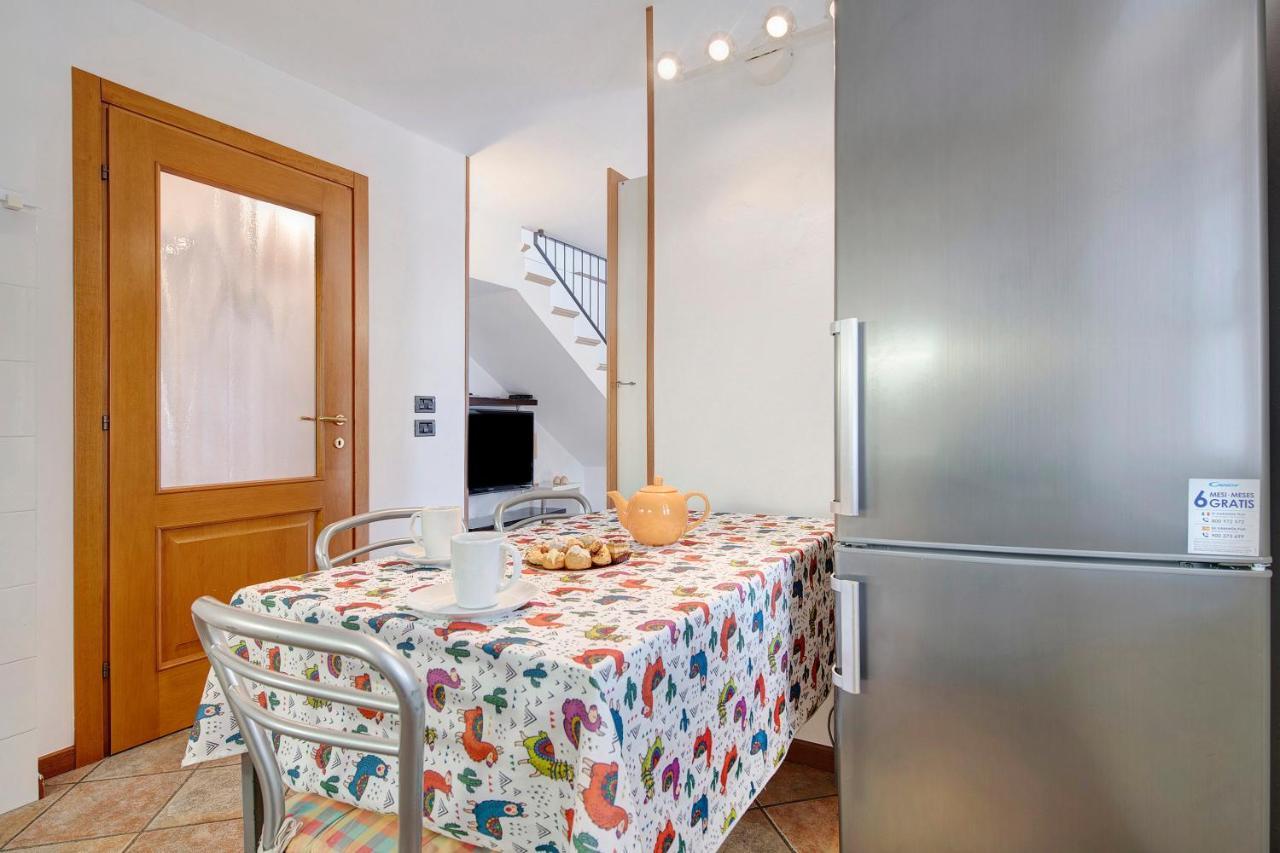 Rustico Alle Fornare Torri Del Benaco Exteriör bild